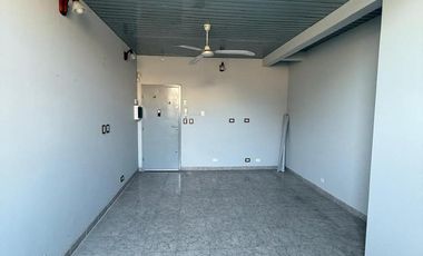 Oficina en  Venta en Avellaneda