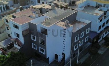 CASA DE 3 PISOS + AZOTEA EN VENTA FRENTE A PARQUE – LOS CEDROS DE VILLA