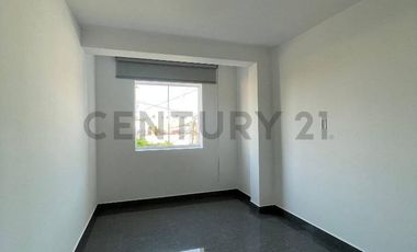 CASA DE 3 PISOS + AZOTEA EN VENTA FRENTE A PARQUE – LOS CEDROS DE VILLA