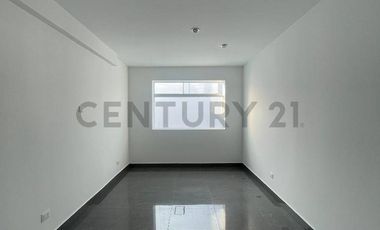 CASA DE 3 PISOS + AZOTEA EN VENTA FRENTE A PARQUE – LOS CEDROS DE VILLA