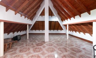 Casa triplex 5 ambientes APTO CRÉDITO temperley