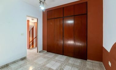 Casa triplex 5 ambientes APTO CRÉDITO temperley