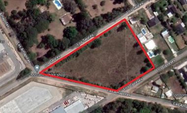 Terreno en Pilar calle  Los Sauces  próximo a ruta 8  y centro comercial Easy