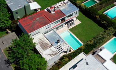 Casa diseño moderno y categoría - Talar del Lago 2 - General Pacheco