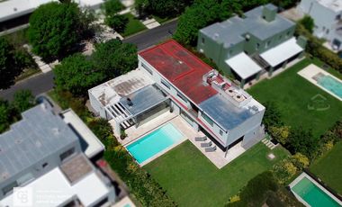 Casa diseño moderno y categoría - Talar del Lago 2 - General Pacheco