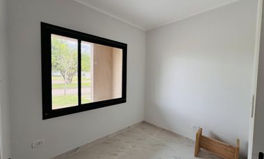 Casa a Estrenar Los Bretes Colón