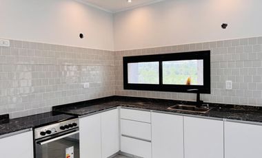 Casa a Estrenar Los Bretes Colón