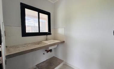 Casa a Estrenar Los Bretes Colón