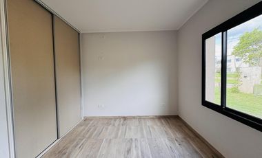 Casa a Estrenar Los Bretes Colón