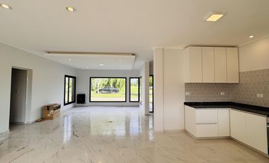 Casa a Estrenar Los Bretes Colón