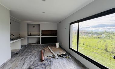 Casa a Estrenar Los Bretes Colón
