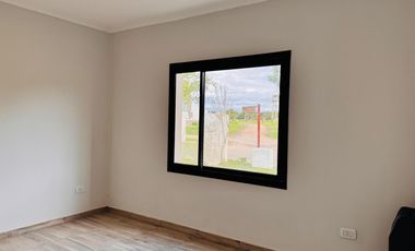 Casa a Estrenar Los Bretes Colón