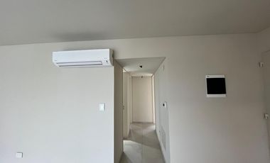 Venta - 3 ambientes de categoría - Cochera cubierta - 87 m2 - Plaza Conesa, Quilmes.