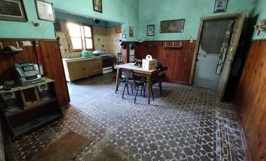 Terreno de 8.66 x 55.00 Acepta Permuta  - Wilde