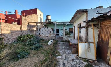 Terreno de 8.66 x 55.00 Acepta Permuta  - Wilde