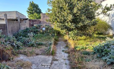 Terreno de 8.66 x 55.00 Acepta Permuta  - Wilde