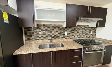 Puerta Real departamento AMUEBLADO 3er piso  cerca de planta Toyota