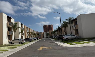 Puerta Real departamento AMUEBLADO 3er piso  cerca de planta Toyota