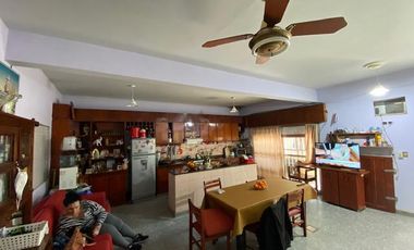 Casa  en venta en Gregorio De Laferrere