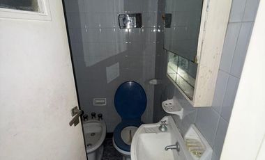 Departamento 4 ambientes para refaccionar en venta