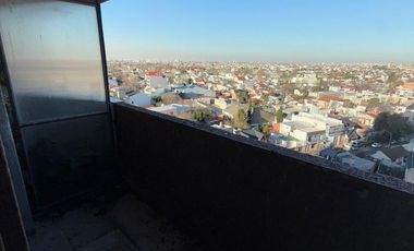 Departamento 4 ambientes para refaccionar en venta