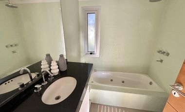 VENTA Casa en Miraflores, Funes Hills