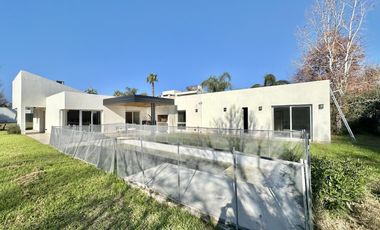 VENTA Casa en Miraflores, Funes Hills