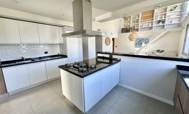 VENTA Casa en Miraflores, Funes Hills