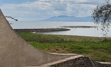 Casa nueva con vista al lago en Laguna Chante — Chapala