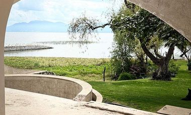 Casa nueva con vista al lago en Laguna Chante — Chapala