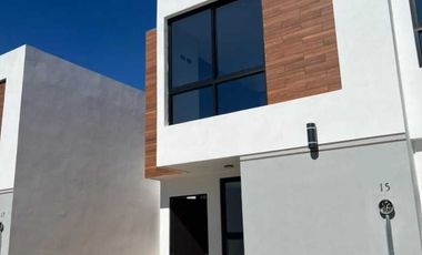 Casa en Venta en San Juan Cuautlancingo, Puebla.