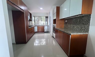 APARTAMENTO EN ARRIENDO UBICADO EN EL POBLADO SECTOR LAS PALMAS