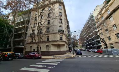 VENTA Propiedad para uso profesional o inversión. Consultorios / oficinas