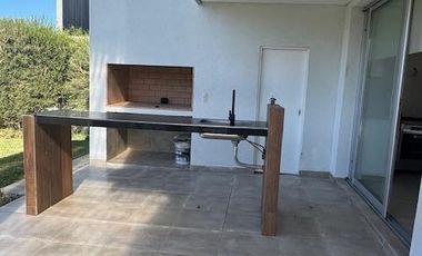 APTA CREDITO Casa - Fincas de Iraola II