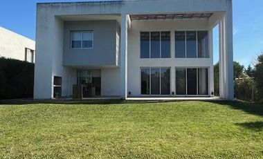 APTA CREDITO Casa - Fincas de Iraola II