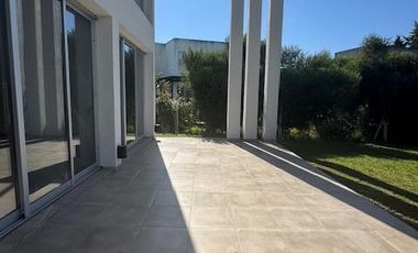 APTA CREDITO Casa - Fincas de Iraola II