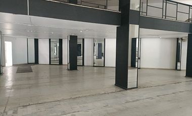 BAJA DE PRECIO:   ESTUPENDO Y MUY AMPLIO LOCAL EN RENTA EN CHIMALISTAC