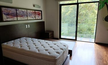 CASA EN VENTA EN HERMOSO FRACCIONAMIENTO ARBOLADO