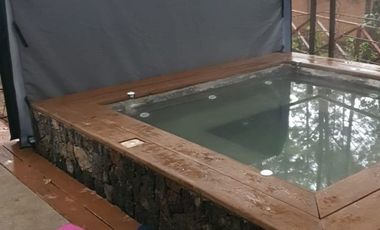 EN MEDIO DEL BOSQUE EN AVANDARO, SE VENDA CASA