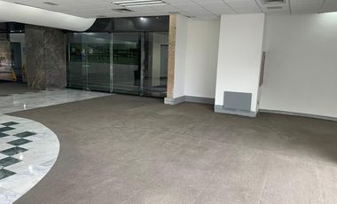 Estupendo Local Comercial en Renta