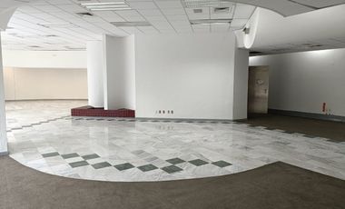 Estupendo Local Comercial en Renta