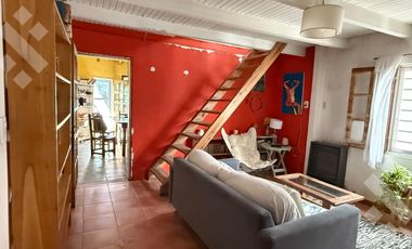 VENTA CASA 4 DORM. RIO SENGUER AL 800. ZONA PASEO COSTERO. NEUQUEN CAPITAL