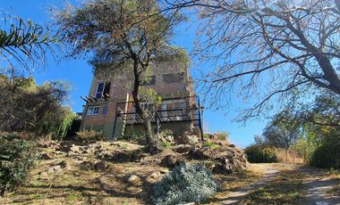 SE VENDE casa en Villa Santa Cruz del Lago! Barrio con seguridad!!!