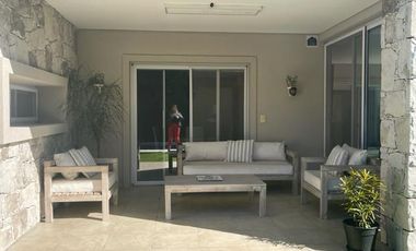 Hermosa Casa  - Fincas de Iraola II