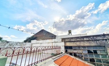 VENTA CASA C/GALPON 3 AMB 277 M2  COCHERA JARDÍN VALENTIN ALSINA