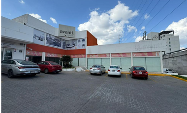 LOCAL EN PLAZA COMERCIAL EN 2 NIVELES