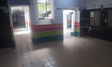 VENTA DE PLAZA COMERCIAL