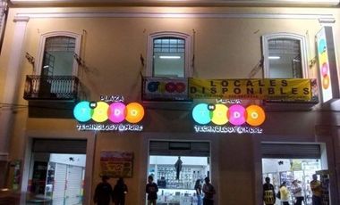 VENTA DE PLAZA COMERCIAL