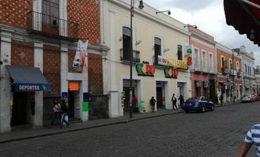 VENTA DE PLAZA COMERCIAL