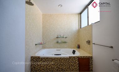 Casa en Venta o Renta en El Palomar de Lujo en privada de 4 casas en el Sur .